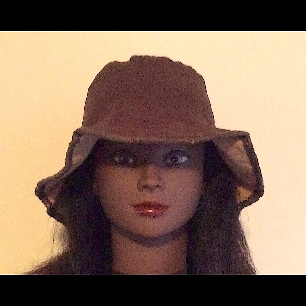 NEW - Sexy, Stylish, 2-sided All Seasons Hat